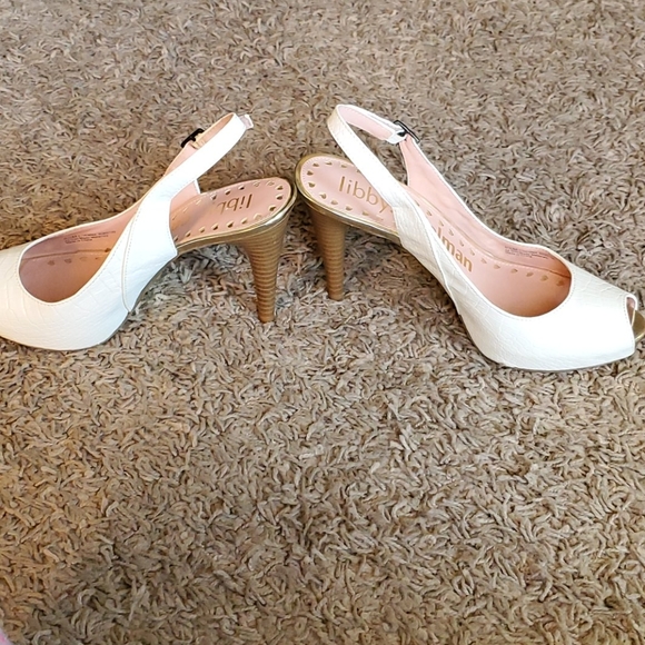 Heels - Picture 3 of 4